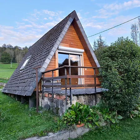 Chalet Petit Avec Terrasse