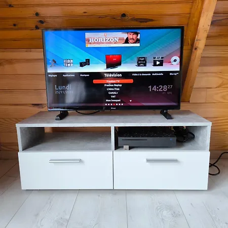 Petit Avec Terrasse Chalet Oust